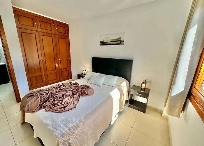 Apartamento Mountain, Pool & Sea *