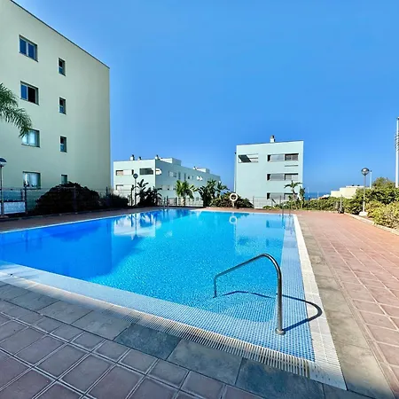 Apartment Mountain, Pool & Sea