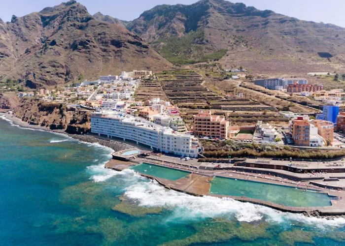 Appartement Mountain, Pool & Sea *